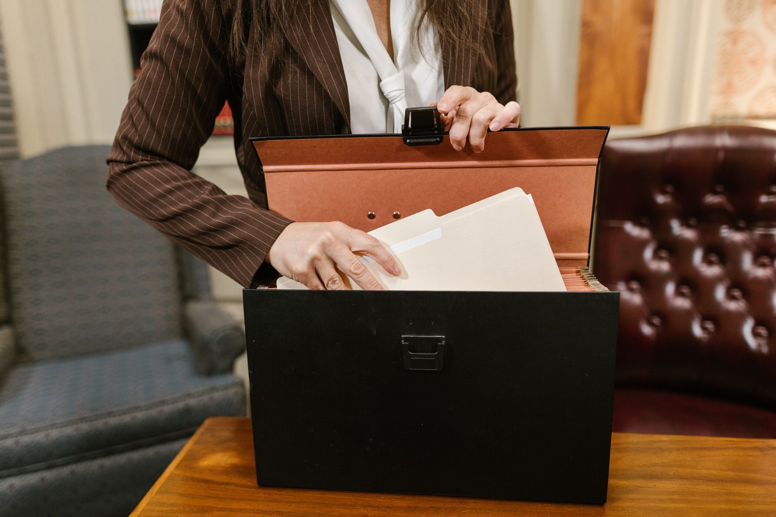 Equipo de abogados en reunión de trabajo