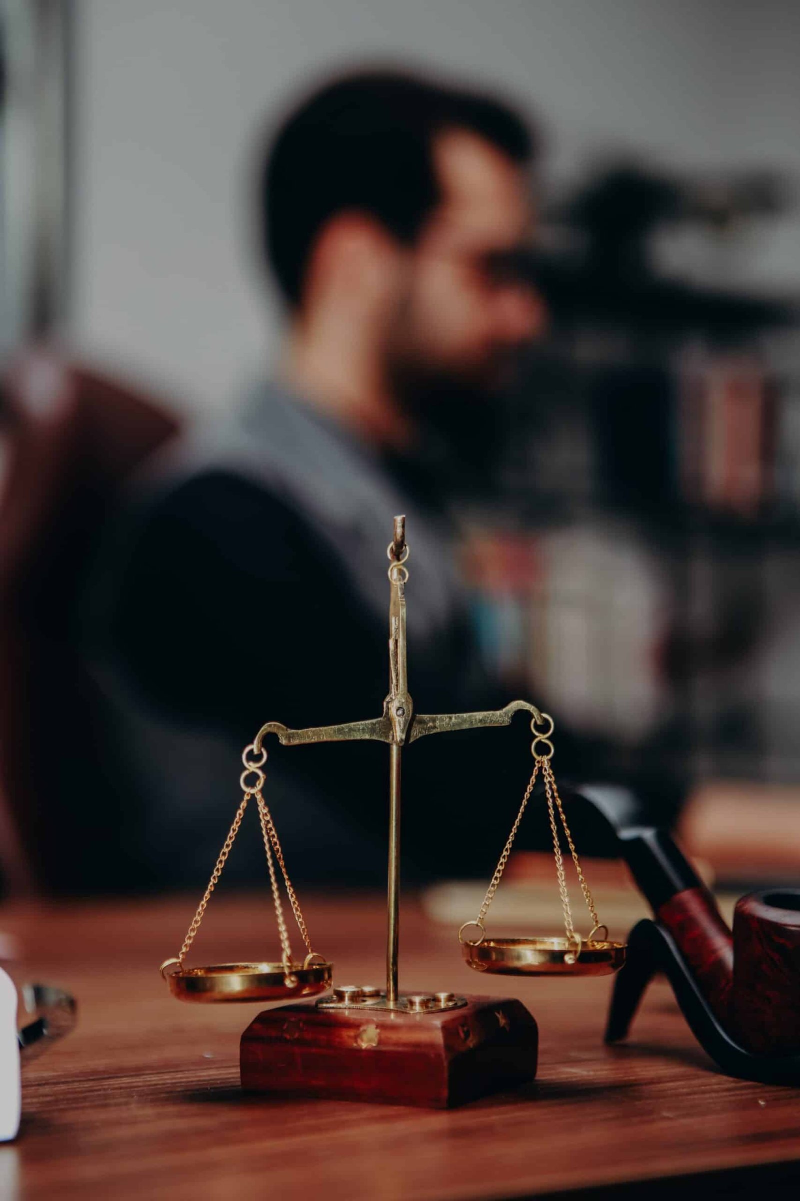 Equipo de abogados en reunión de trabajo